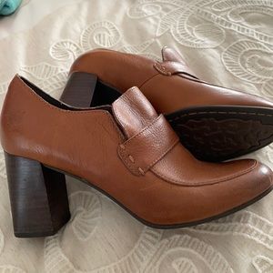 Born Casual High hill